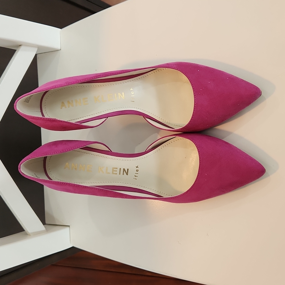 Fuchsia Pumps, Anne Klein size 10